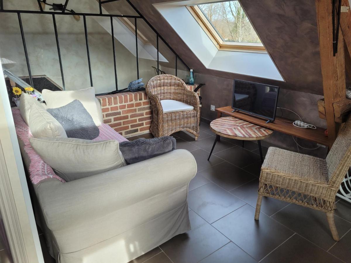 Le Paddock Du Val De Lys Hotell Blessy Exteriör bild