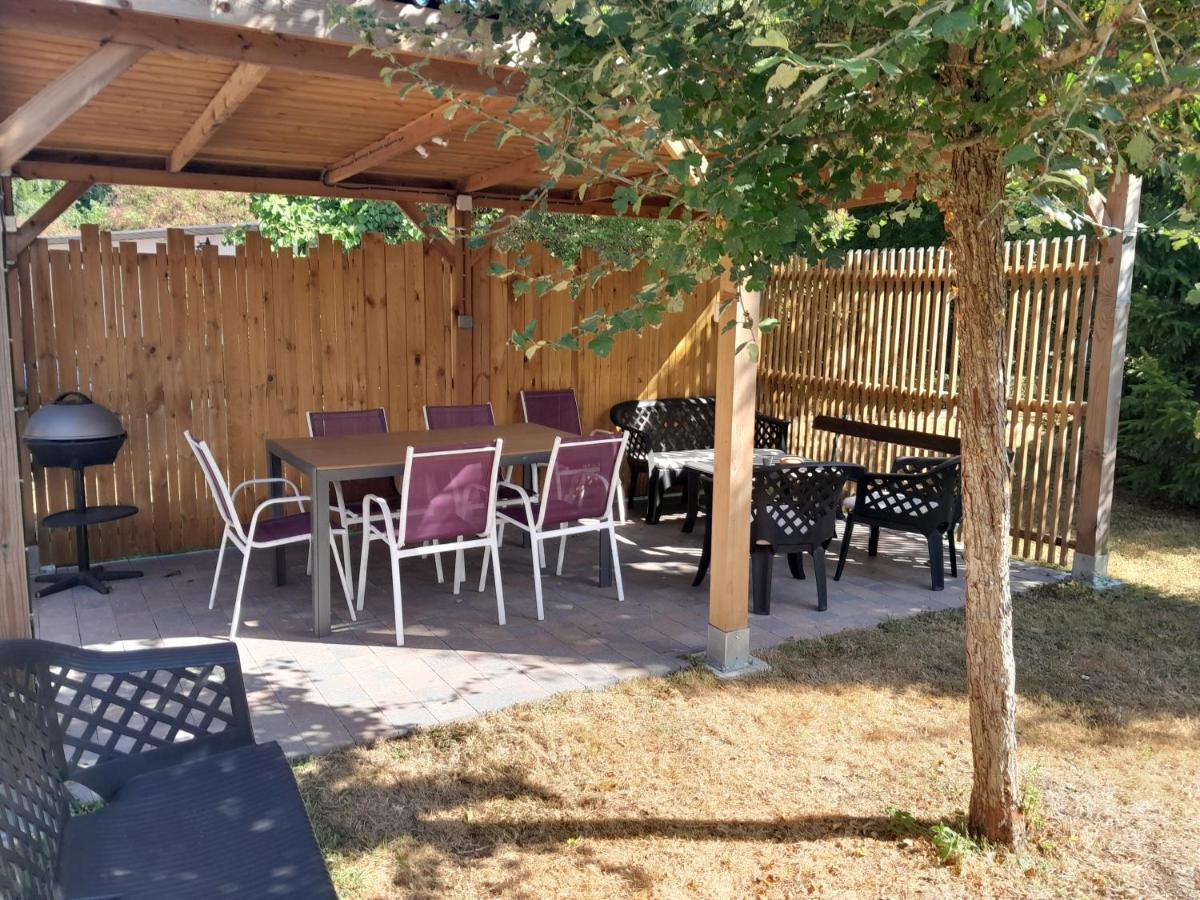 Le Paddock Du Val De Lys Hotell Blessy Exteriör bild