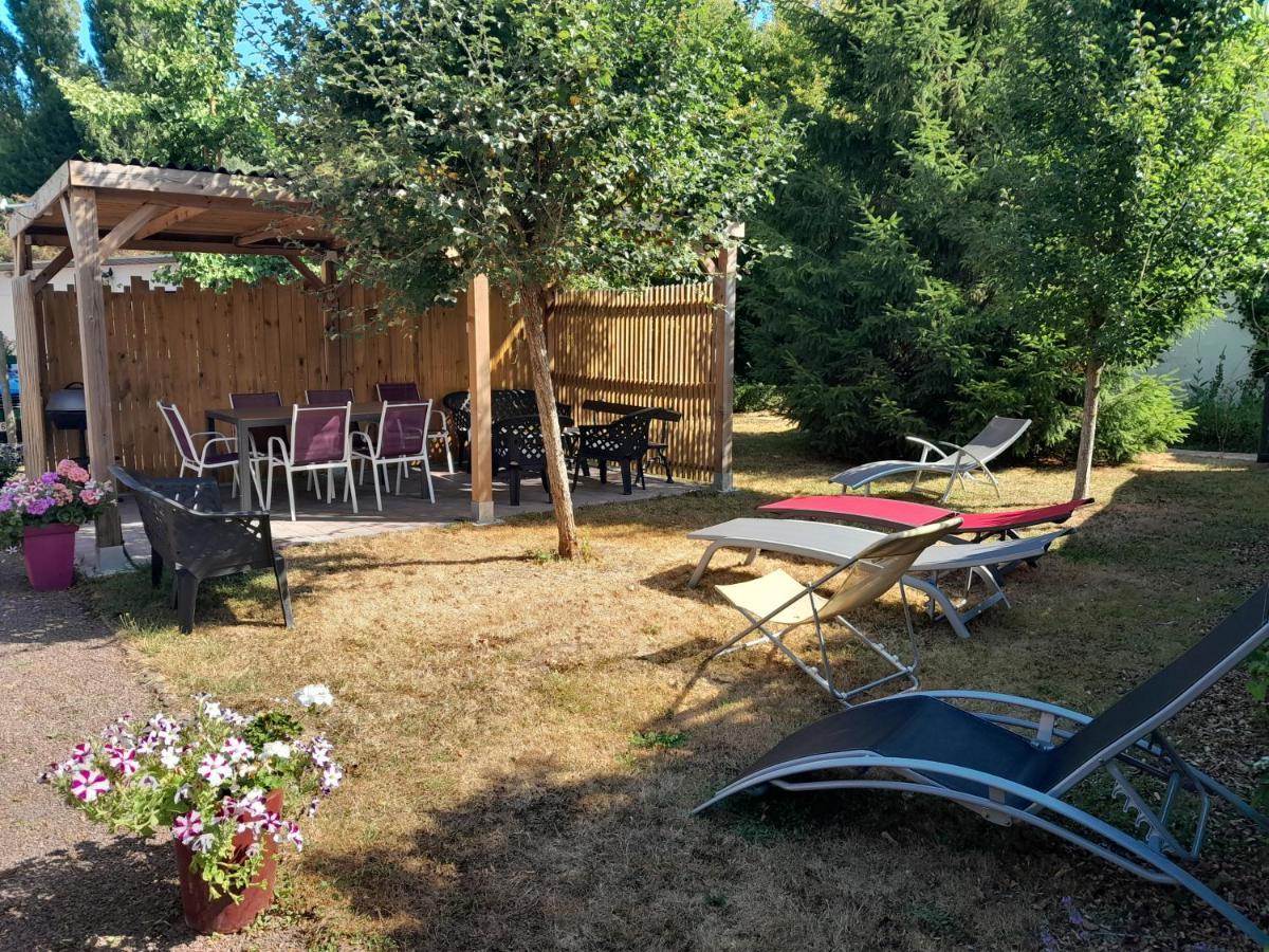 Le Paddock Du Val De Lys Hotell Blessy Exteriör bild