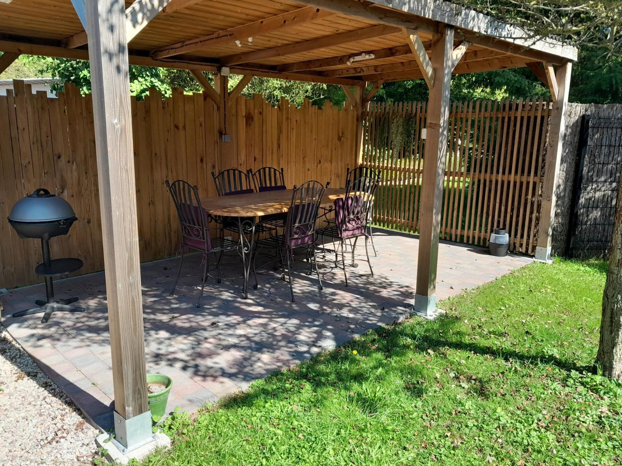 Le Paddock Du Val De Lys Hotell Blessy Exteriör bild