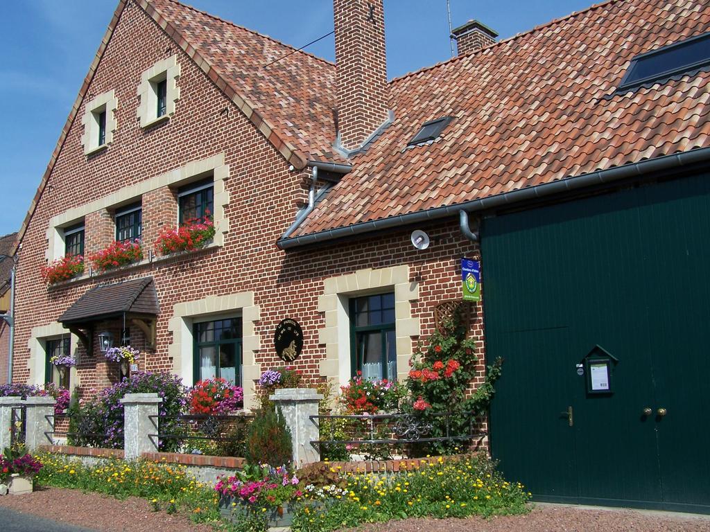 Le Paddock Du Val De Lys Hotell Blessy Exteriör bild