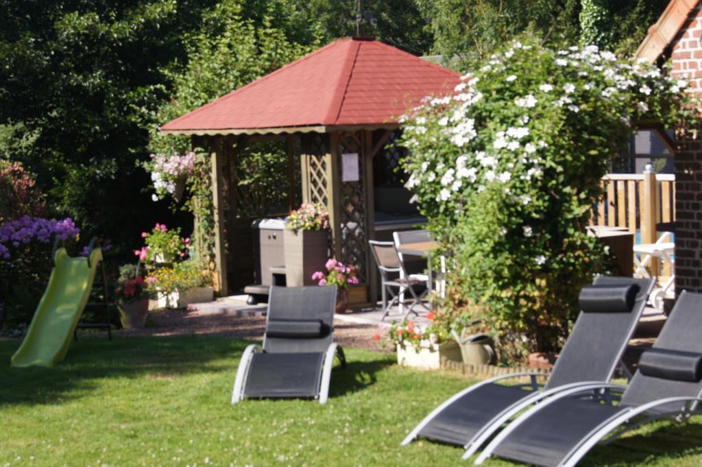 Le Paddock Du Val De Lys Hotell Blessy Exteriör bild
